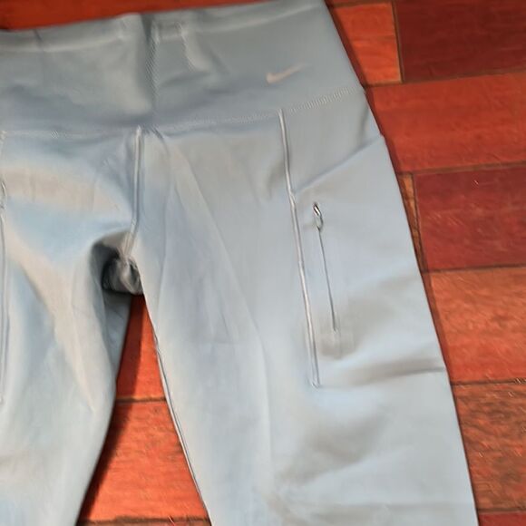 Nike Dry Fit Leggings - Picture 5 of 10